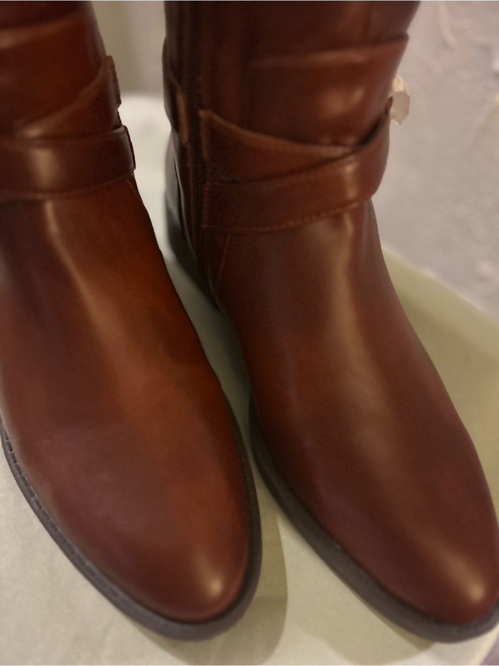 crown & ivy Women's Brown Leather Heeled Boots